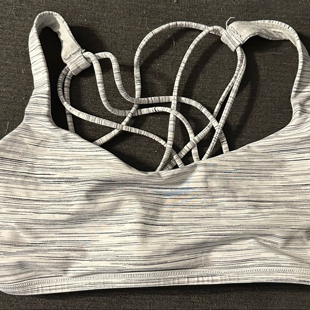 Lululemon Criss cross sports bra. Size 10.